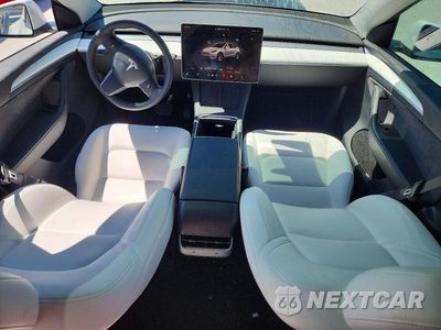 Zdjęcie 8 z 13 samochodu: 2023 TESLA MODEL Y VIN:7SAYGDEE6PA080071 - miniatura