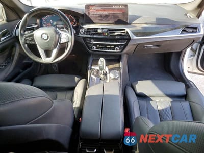 Zdjęcie 8 z 12 samochodu: 2021 BMW 530 I VIN:WBA53BH03MCF71161 - miniatura