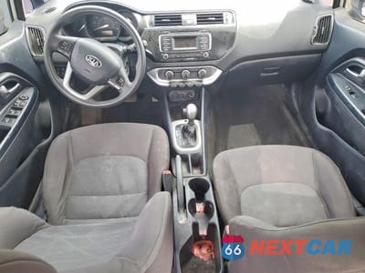 Zdjęcie 8 z 12 samochodu: 2016 KIA RIO LX VIN:KNADM5A37G6621512 - miniatura