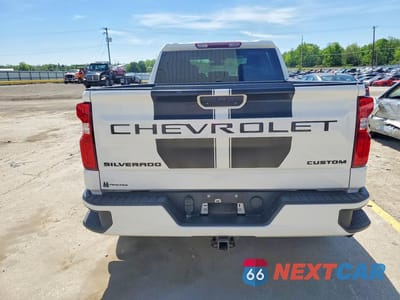 Zdjęcie 6 z 12 samochodu: 2022 CHEVROLET SILVERADO LTD K1500 CUSTOM VIN:1GCPYBEK9NZ199730 - miniatura