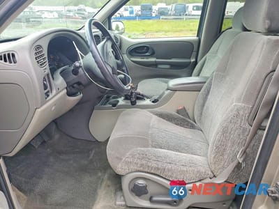 Zdjęcie 7 z 14 samochodu: 2003 CHEV TRAILBLAZER VIN:1GNDT13S132330564 - miniatura