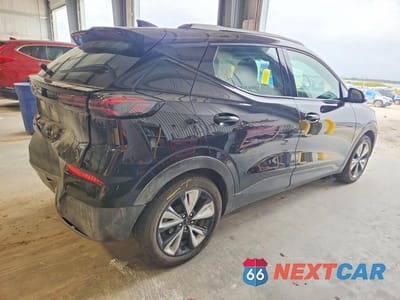 Trzecie zdjęcie samochodu z tyłu: 2023 CHEVROLET BOLT EUV LT VIN:1G1FY6S01P4206720 - miniatura