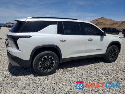 Trzecie zdjęcie samochodu z tyłu: 2024 CHEVROLET TRAVERSE LT Z71 VIN:1GNEVJKSXRJ206453 - miniatura
