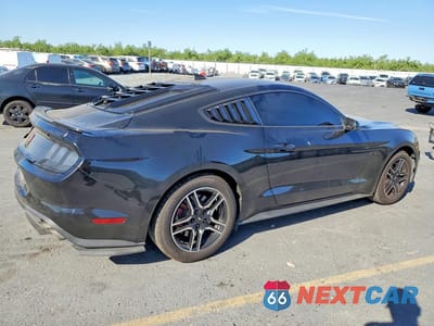 Trzecie zdjęcie samochodu z tyłu: 2020 FORD MUSTANG GT VIN:1FA6P8CF6L5136327 - miniatura