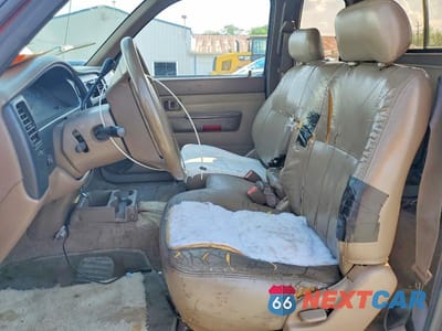 Zdjęcie 7 z 13 samochodu: 1998 TOYOTA TACOMA XTRACAB VIN:4TAVL52N9WZ087755 - miniatura