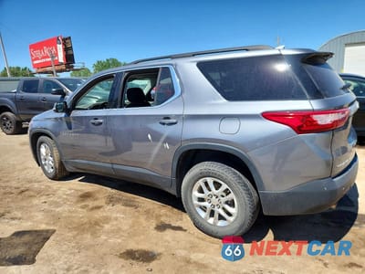 Drugie zdjęcie samochodu z przodu: 2021 CHEVROLET TRAVERSE LT VIN:1GNEVGKW9MJ160550 - miniatura