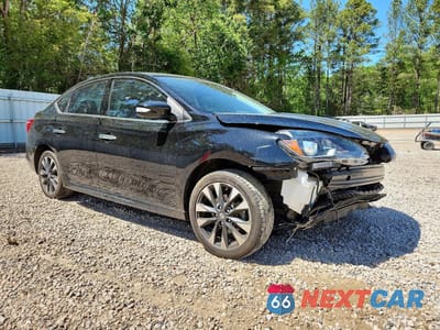 Czwarte zdjęcie samochodu z boku: 2019 NISSAN SENTRA SR VIN:3N1AB7AP6KY441372 - miniatura