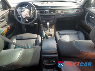 Zdjęcie 8 z 12 samochodu: 2009 BMW 328 XIT VIN:WBAUU33509A540256 - miniatura