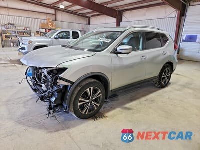 2019 NISSAN ROGUE SV JN8AT2MV7KW384845 - główne zdjęcie licytacji z USA - miniatura
