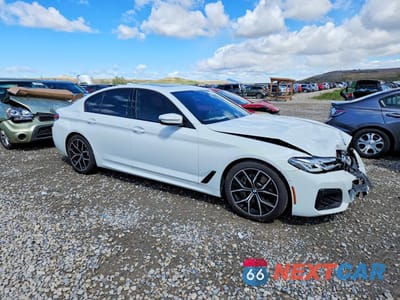 Czwarte zdjęcie samochodu z boku: 2021 BMW 540 XI VIN:WBA73BJ05MCH33682 - miniatura