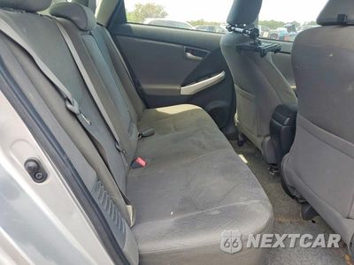 Zdjęcie 11 z 13 samochodu: 2012 TOYOTA PRIUS TWO VIN:JTDKN3DU2C0336052 - miniatura