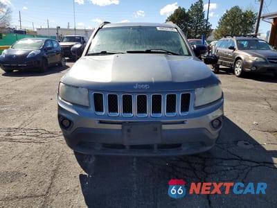 Piąte zdjęcie samochodu w środku: 2012 JEEP COMPASS SPORT VIN:1C4NJDBB2CD523817 - miniatura