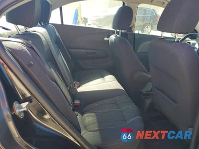 Zdjęcie 10 z 12 samochodu: 2015 CHEVROLET SONIC LT VIN:1G1JC5SG5F4111530 - miniatura