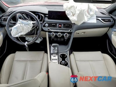 Zdjęcie 8 z 12 samochodu: 2023 GENESIS G70 2.0T VIN:KMTG34TA5PU132130 - miniatura