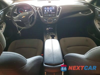 Zdjęcie 8 z 12 samochodu: 2020 CHEVROLET MALIBU LT VIN:1G1ZD5ST1LF116009 - miniatura