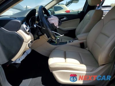 Zdjęcie 7 z 13 samochodu: 2016 MERCEDES-BENZ GLA 250 VIN:WDCTG4EB9GJ198733 - miniatura