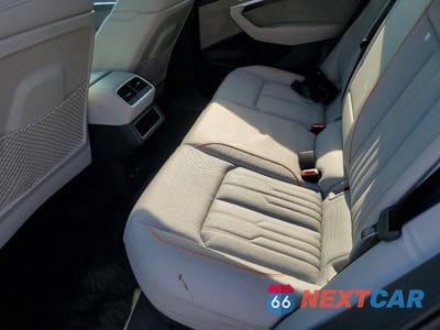 Zdjęcie 11 z 13 samochodu: 2024 AUDI Q8 E-TRON PRESTIGE VIN:WA16AAGE8RB052891 - miniatura
