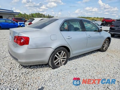 Trzecie zdjęcie samochodu z tyłu: 2006 VOLKSWAGEN JETTA 2.5 OPTION PACKAGE 1 VIN:3VWSF71KX6M696319 - miniatura
