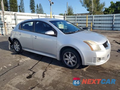 Czwarte zdjęcie samochodu z boku: 2010 NISSAN SENTRA 2.0 VIN:3N1AB6AP7AL651095 - miniatura