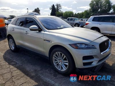 Czwarte zdjęcie samochodu z boku: 2017 JAGUAR F-PACE PRESTIGE VIN:SADCK2BV1HA080690 - miniatura