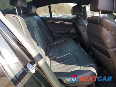 Zdjęcie 10 z 12 samochodu: 2021 BMW M550XI VIN:WBA13BK00MCF05464 - miniatura