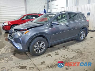 2017 TOYOTA RAV4 HYBRID XLE JTMRJREV3HD084302 - główne zdjęcie licytacji z USA - miniatura