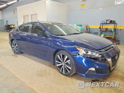 Czwarte zdjęcie samochodu z boku: 2021 NISSAN ALTIMA SR VIN:1N4BL4CV9MN374474 - miniatura