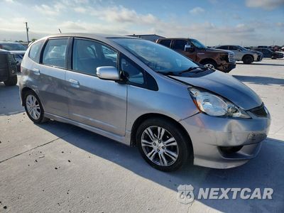 Czwarte zdjęcie samochodu z boku: 2009 HONDA FIT SPORT VIN:JHMGE88429S068466 - miniatura