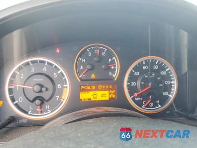 Zdjęcie 9 z 12 samochodu: 2013 NISSAN TITAN SV VIN:1N6AA0EC3DN307303 - miniatura