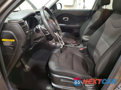 Zdjęcie 7 z 11 samochodu: 2017 KIA SOUL + VIN:KNDJP3A56H7496162 - miniatura