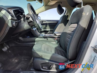 Zdjęcie 7 z 13 samochodu: 2020 FORD FUSION SE VIN:3FA6P0HD4LR130077 - miniatura