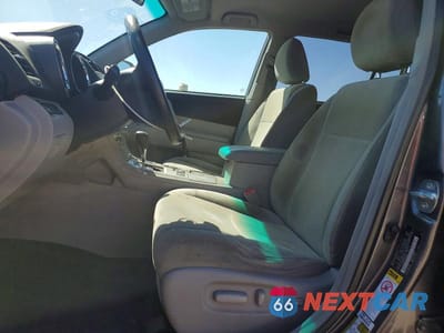 Zdjęcie 7 z 12 samochodu: 2012 TOYOTA HIGHLANDER BASE VIN:5TDZK3EH5CS052176 - miniatura