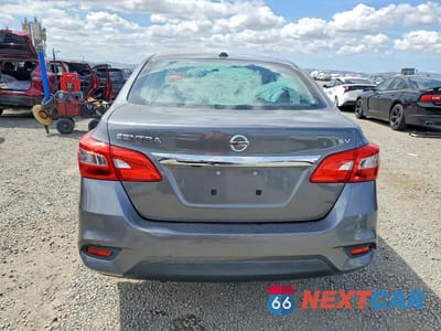 Zdjęcie 6 z 13 samochodu: 2018 NISSAN SENTRA SV VIN:3N1AB7AP1JL608149 - miniatura