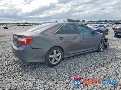 Trzecie zdjęcie samochodu z tyłu: 2013 TOYOTA CAMRY SE VIN:4T1BF1FK2DU676983 - miniatura