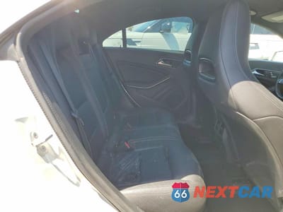 Zdjęcie 10 z 13 samochodu: 2018 MERCEDES-BENZ CLA 250 VIN:WDDSJ4EB0JN578424 - miniatura