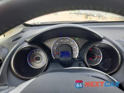 Zdjęcie 9 z 12 samochodu: 2013 HONDA FIT SPORT VIN:JHMGE8G54DC049074 - miniatura