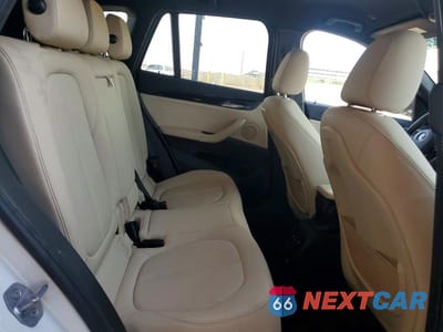Zdjęcie 10 z 12 samochodu: 2018 BMW X1 XDRIVE28I VIN:WBXHT3C37J5L24779 - miniatura
