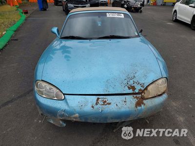 Piąte zdjęcie samochodu w środku: 2001 MAZDA MX-5 MIATA BASE VIN:JM1NB353710214635 - miniatura