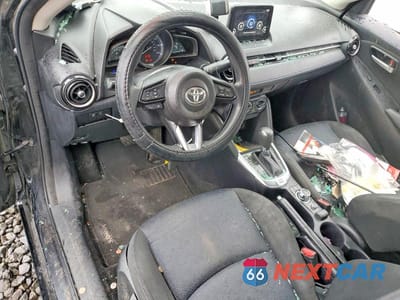 Zdjęcie 8 z 12 samochodu: 2019 TOYOTA YARIS LE VIN:3MYDLBYV7KY503197 - miniatura
