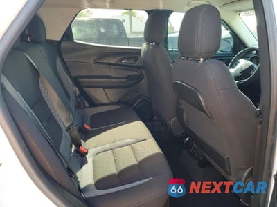 Zdjęcie 11 z 13 samochodu: 2022 CHEVROLET TRAILBLAZER LT VIN:KL79MPSL9NB128676 - miniatura