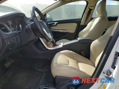 Zdjęcie 7 z 11 samochodu: 2016 VOLVO S60 PLATINUM VIN:LYV612TM8GB102175 - miniatura