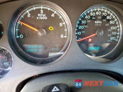 Zdjęcie 9 z 13 samochodu: 2010 GMC YUKON DENALI VIN:1GKUKEEF0AR236011 - miniatura