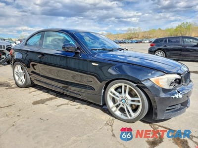Czwarte zdjęcie samochodu z boku: 2013 BMW 135 I VIN:WBAUC9C51DVM13572 - miniatura