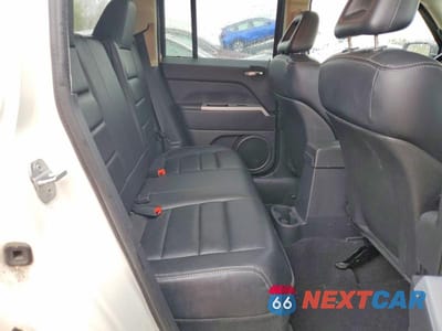 Zdjęcie 11 z 13 samochodu: 2008 JEEP PATRIOT LIMITED VIN:1J8FF48W18D679072 - miniatura