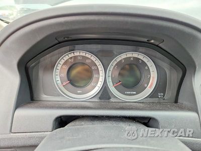 Zdjęcie 9 z 13 samochodu: 2012 VOLVO XC60 3.2 VIN:YV4952DL6C2298441 - miniatura