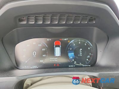 Zdjęcie 9 z 13 samochodu: 2016 VOLVO XC90 T6 VIN:YV4A22PK0G1067720 - miniatura