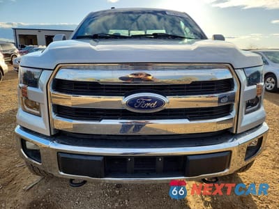 Piąte zdjęcie samochodu w środku: 2016 FORD F150 SUPER CAB VIN:1FTEX1EP7GFB66715 - miniatura