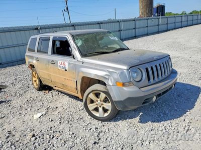 Czwarte zdjęcie samochodu z boku: 2016 JEEP PATRIOT LATITUDE VIN:1C4NJPFA8GD599339 - miniatura