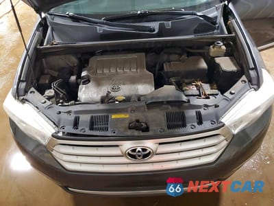 Zdjęcie 12 z 13 samochodu: 2012 TOYOTA HIGHLANDER SE VIN:5TDBK3EH9CS139130 - miniatura