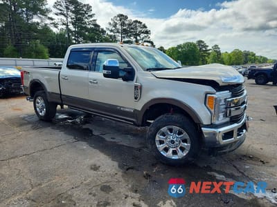 Czwarte zdjęcie samochodu z boku: 2017 FORD F250 SUPER DUTY VIN:1FT7W2BT4HED76358 - miniatura